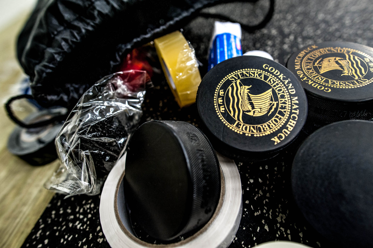 Match Puck Hockey – Smudge-Free with Match Print